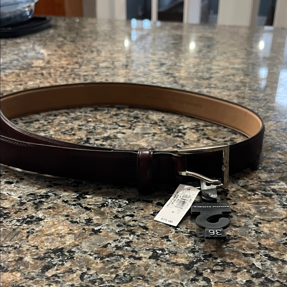 Banana Republic Dark Brown Leather Belt